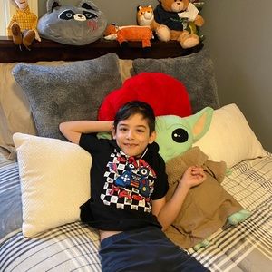 Meet your Posher, Esmeralda